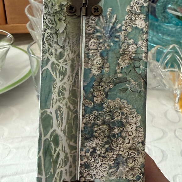 Artisan made altered box - Picture 8 of 8